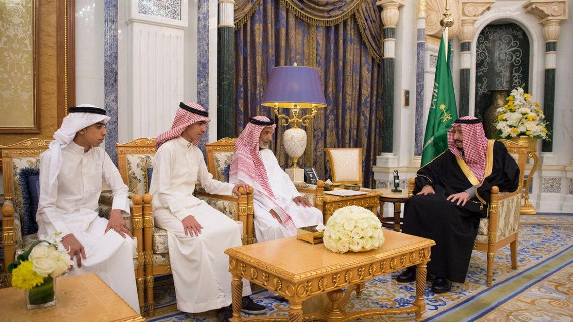 الملك سلمان يعزي أسرة الجيراني