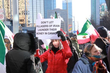 Many protesters proudly carried the old Iranian flags, reflecting nostalgia for a more secular era. (Supplied)