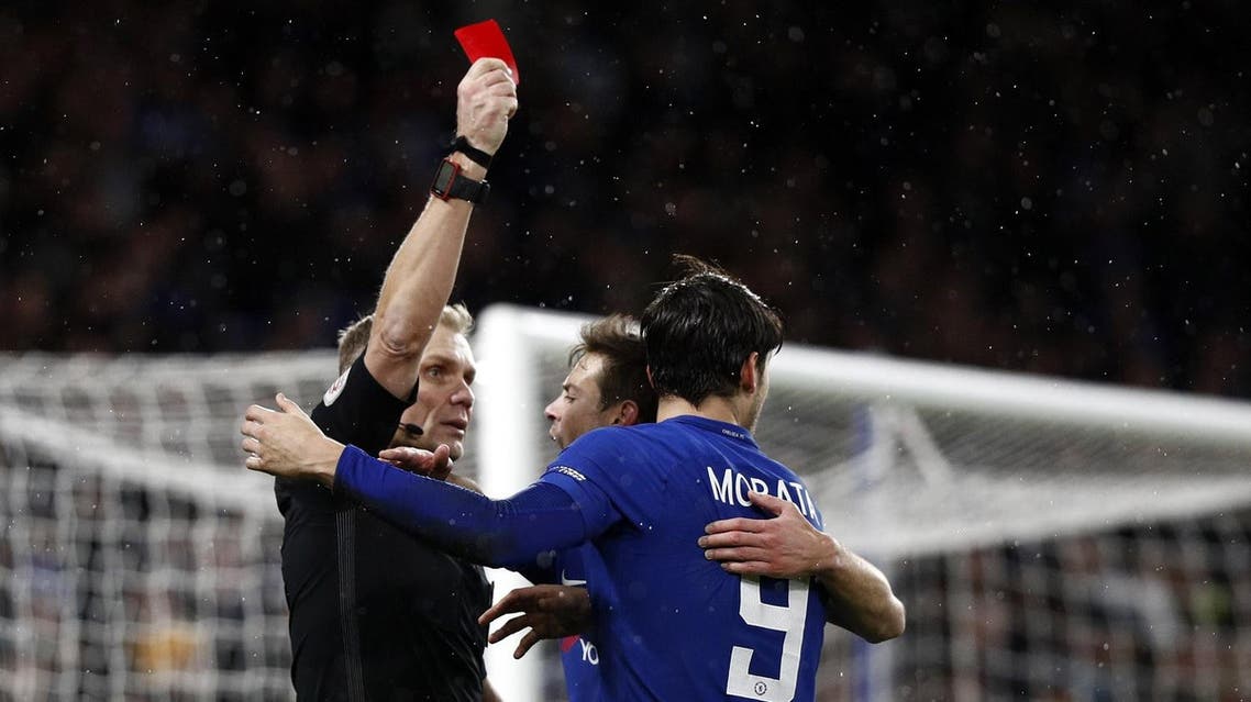 Chelsea’s Spanish striker Alvaro Morata (R) receives a red card during the FA Cup third round replay football match in London on January 17, 2018. (AFP)
