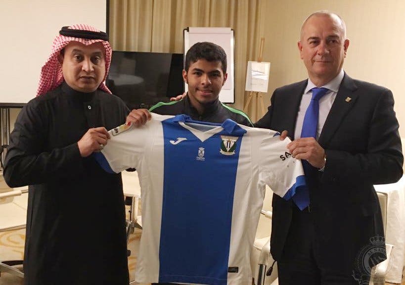 الشهري أثناء إعلان إعارته إلى ليغانيس