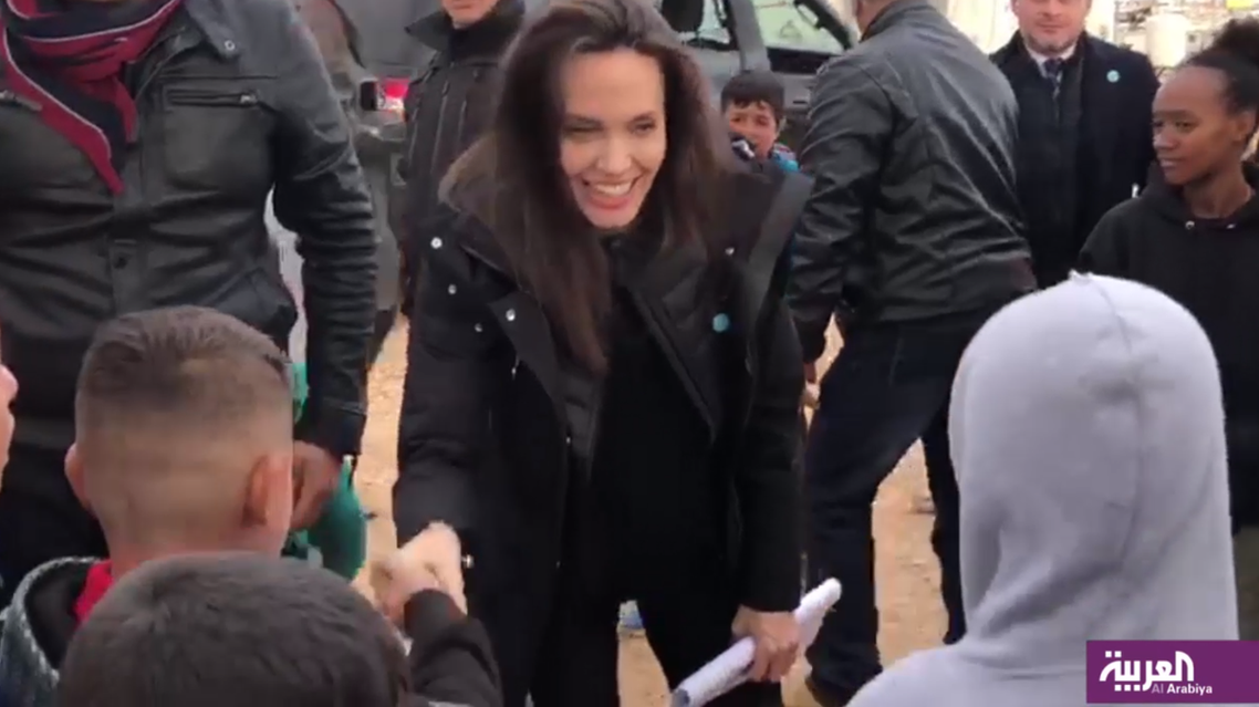 jolie zaatari camp (Al Arabiya)