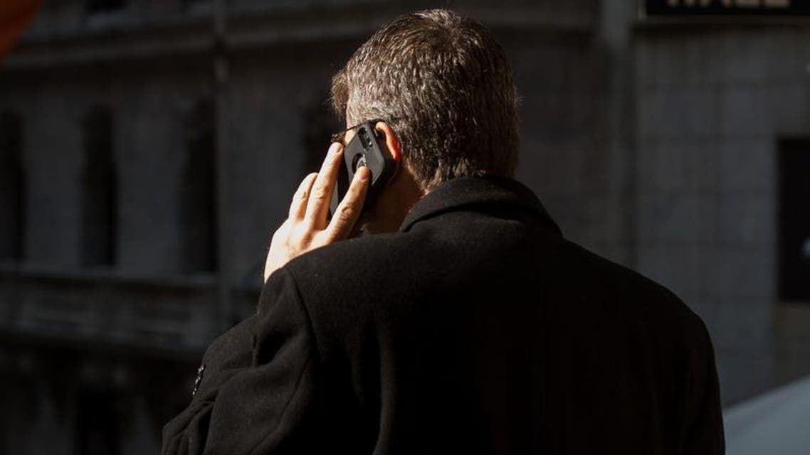 خطر استخدام المحمول على الرجال