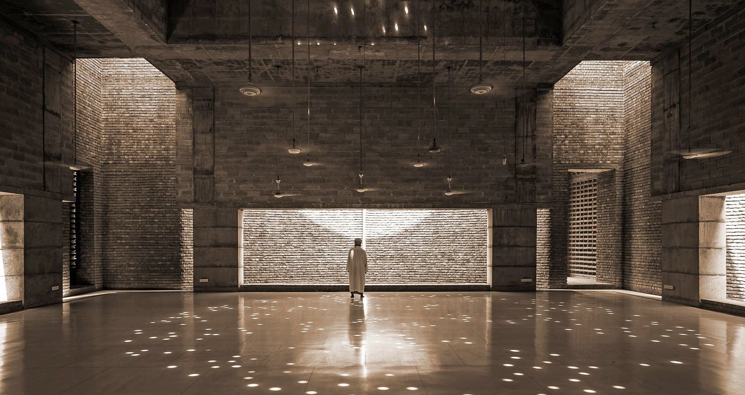 Marina Tabassum: Prayer Hall, Bait ur Rouf Mosque Dhaka, Bangladesh (2012). (Photo: Sandro di Carlo Darsa)
