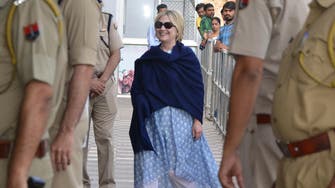 Hillary Clinton fractures hand on India trip 