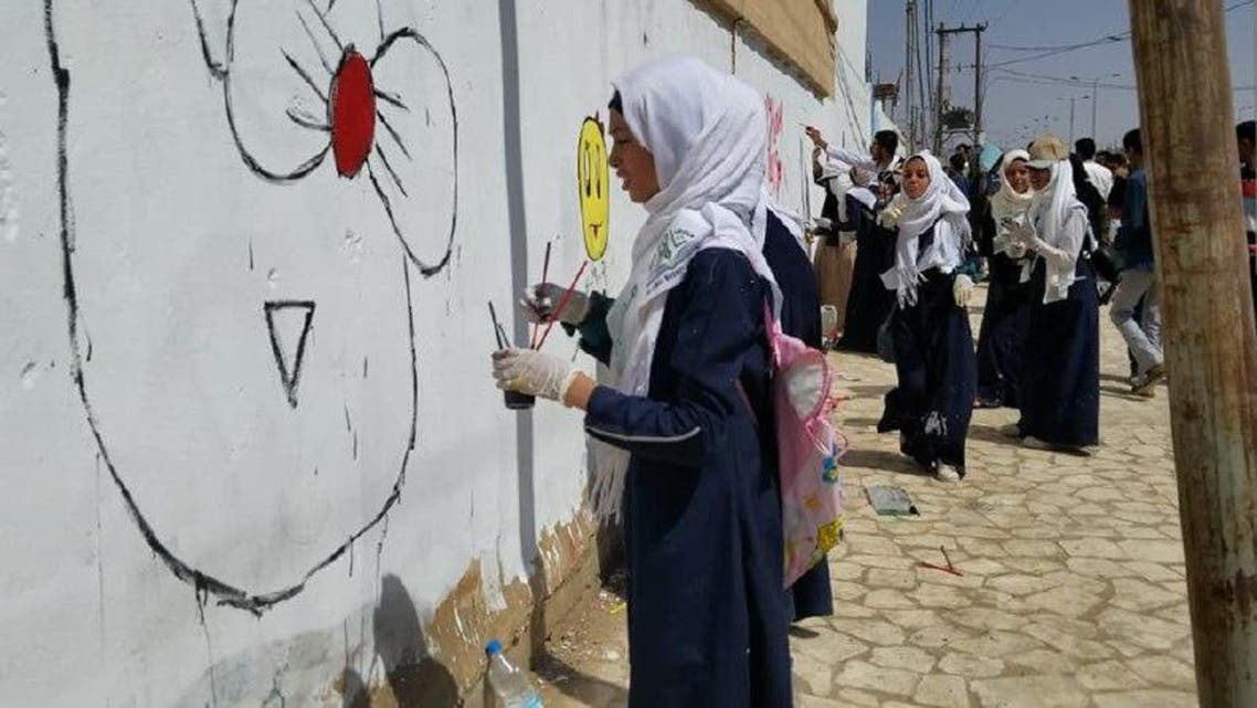 اليمنيون يواجهون مشروع الموت الحوثي بفن الشارع