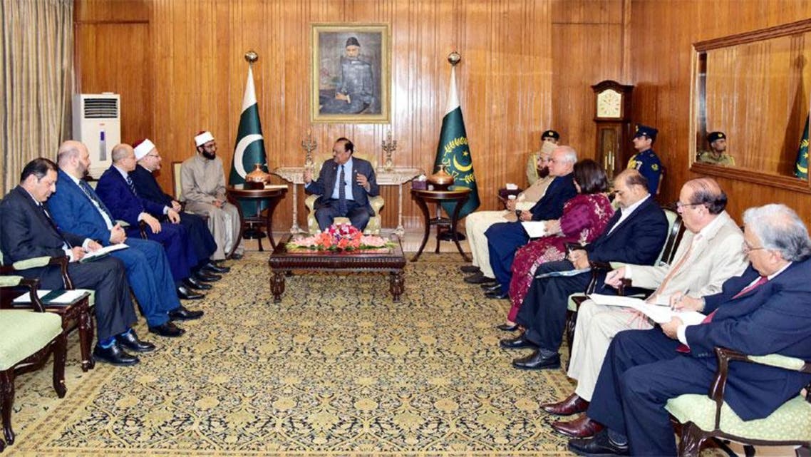 MUFTI EGYPT MEETING WITH PAKISTAN PRESIDENT