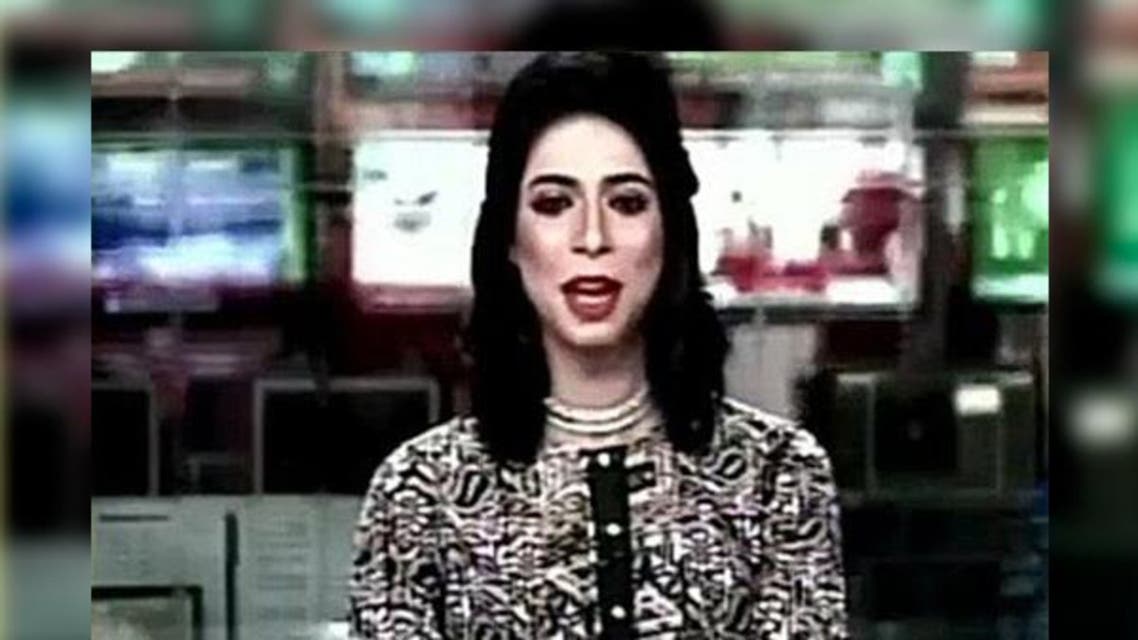 Maavia malik first pakistani shemale news caster