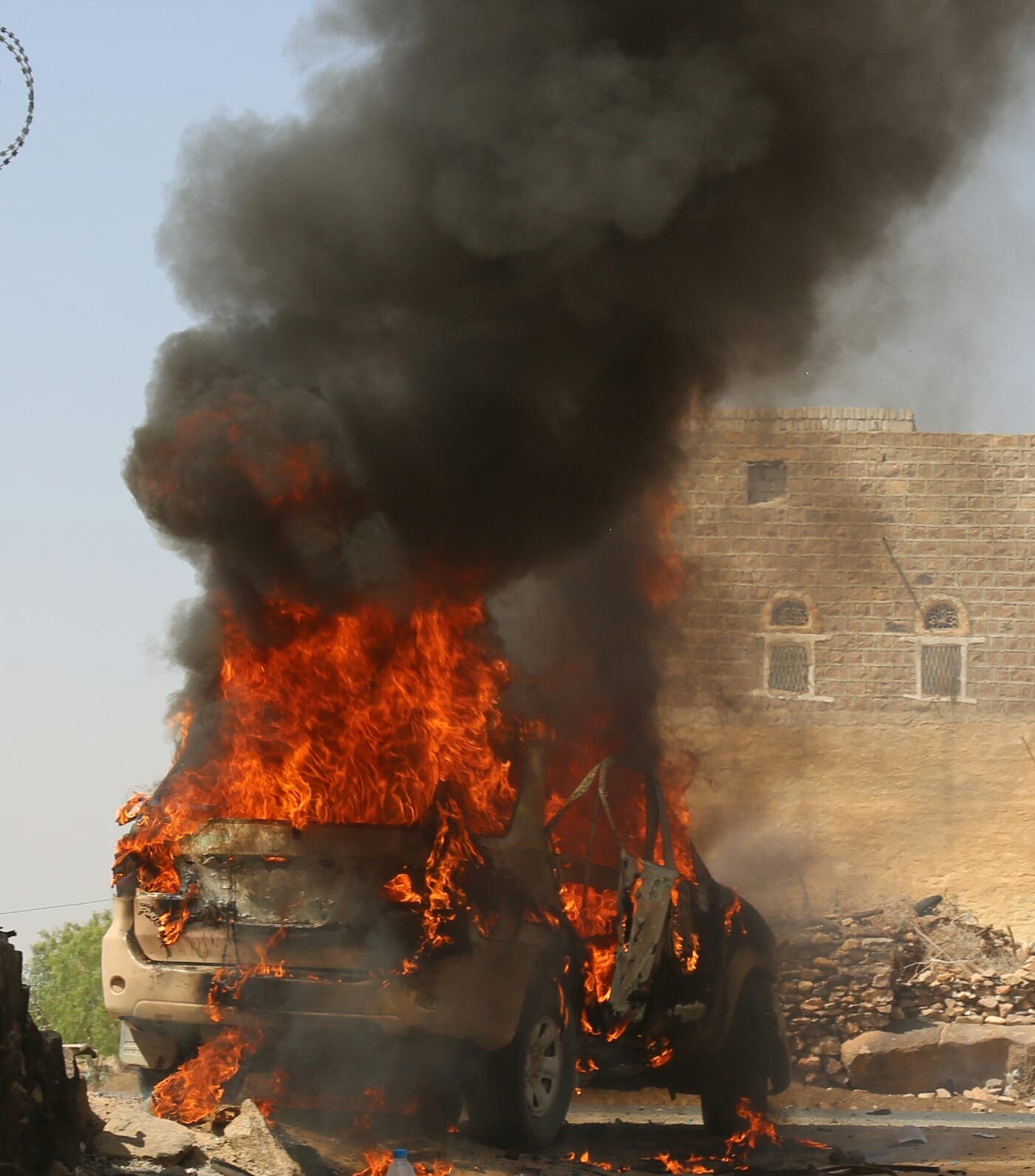 السيارة بعد القصف
