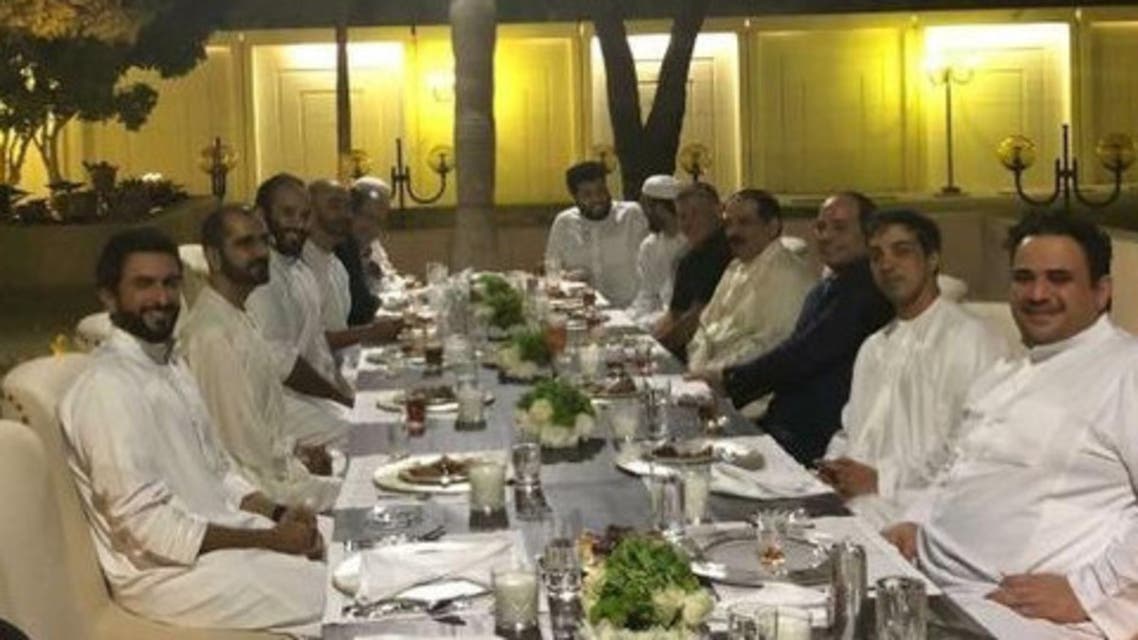عشاء بسيط للقادة العرب في السعودية