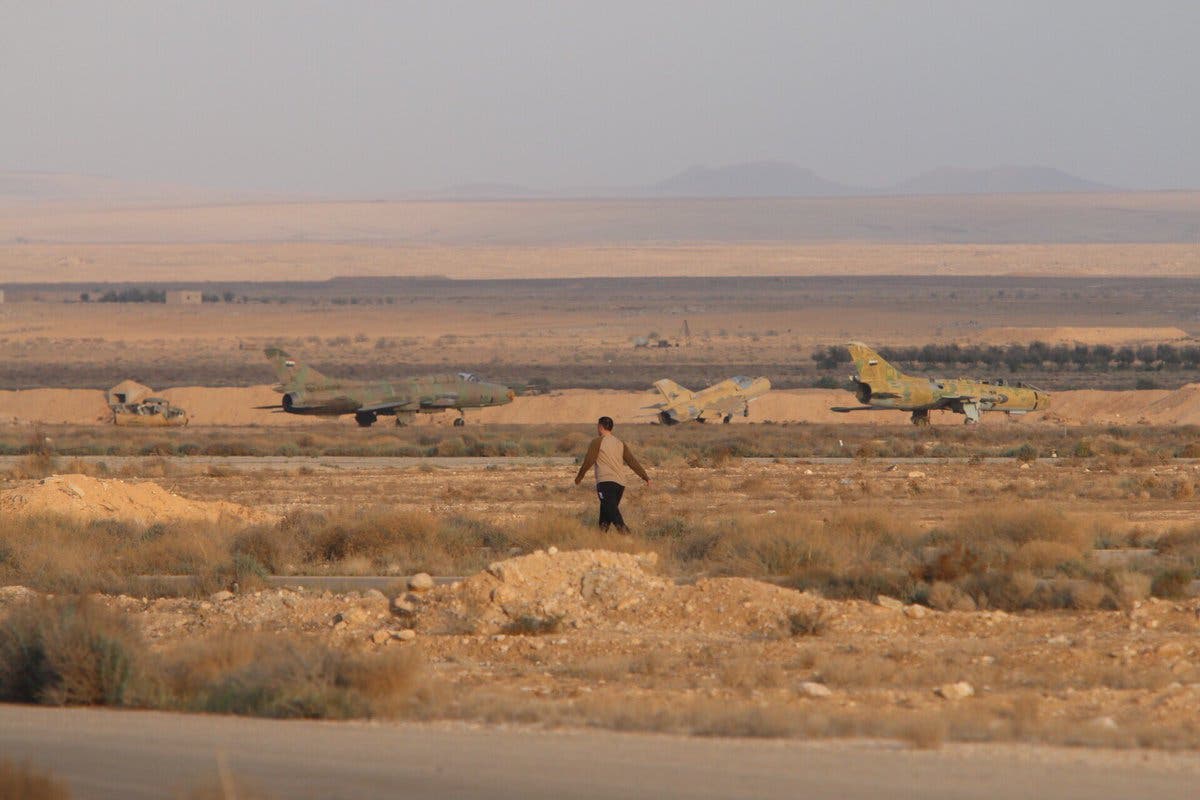مطار الضمير بريف دمشق(أرشيفية)