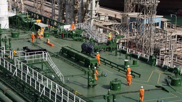 Kuwait Oil Tanker Co. workers seen aboard ‘Wafrah’ oil tanker at Ahmadi Port in Kuwait City, 21 November 2007. (File photo: AFP)