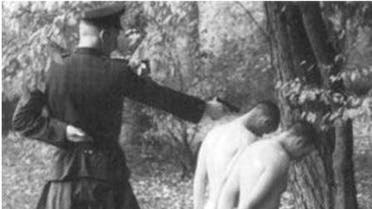 صورة لإحدى عمليات الإعدام التي نفذتها الشرطة السرية السوفييتية