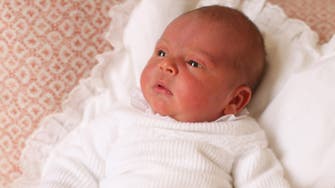 شاهد..أولى صور الأمير الجديد للعائلة المالكة البريطانية