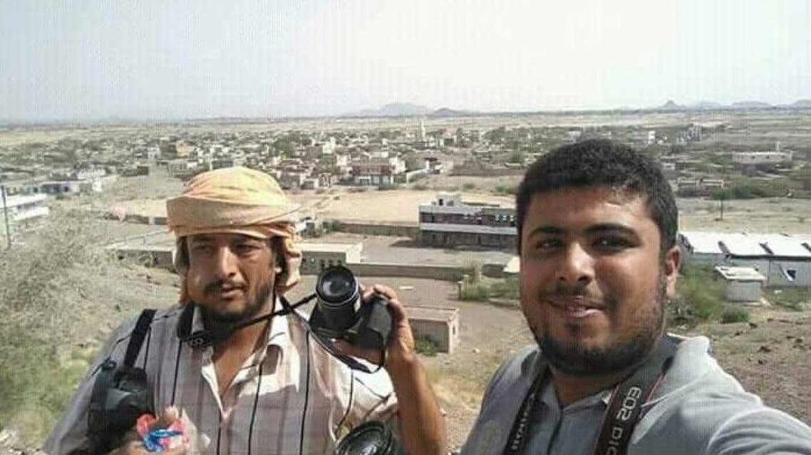 من مركز مديرية موزع غرب تعز بعد انسحاب الحوثيين منها عقب محاصرتهم