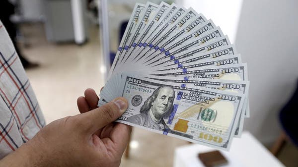 الدولار يترقب بيانات التصنيع والوظائف الأميركية