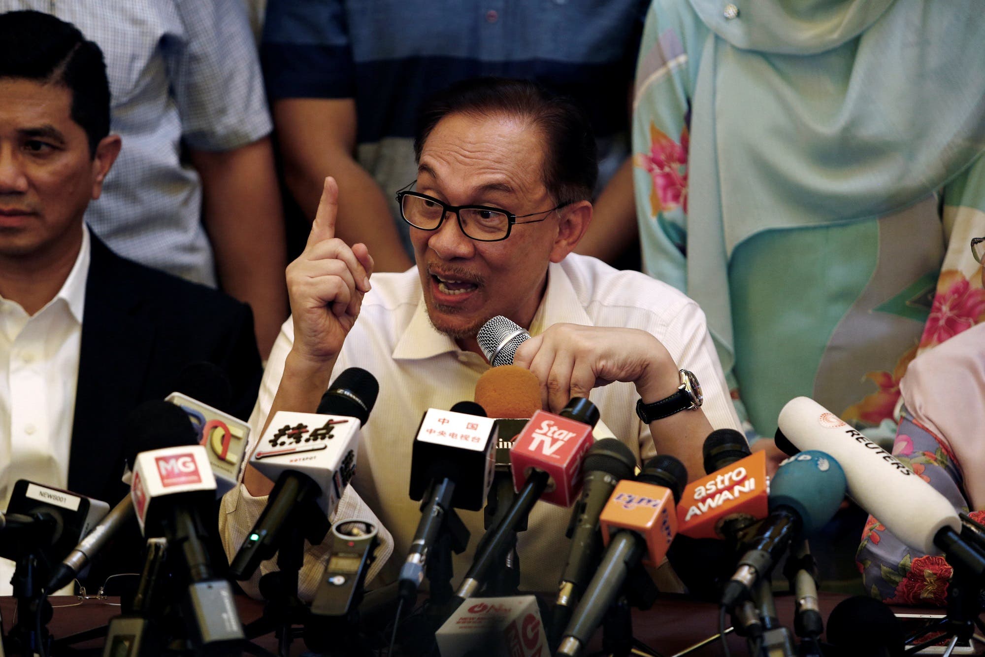 Anwar Ibrahim addresses a news conference in Kuala Lumpur. (Reuters)