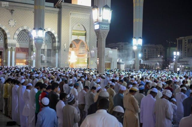 Mecca taraweeh prayers grand mosque. (SPA)