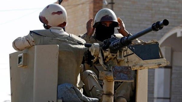 داعش يتبنى استهداف مدرعة للجيش المصري بسيناء
