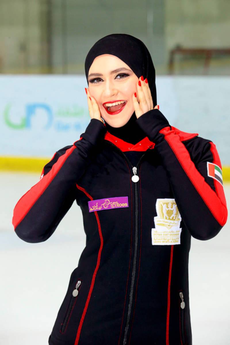 زهرة لاري