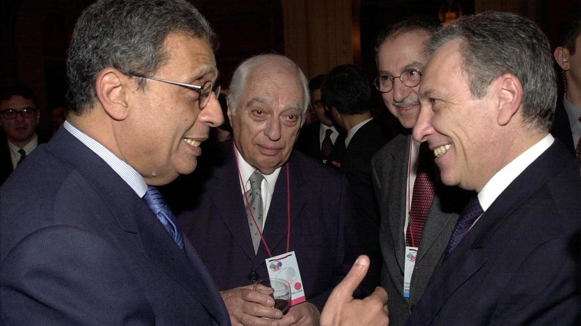 Bernard Lewis with former Secretary-General of Arab League Amr Moussa (L) and a Turkish official ®. (Reuters)