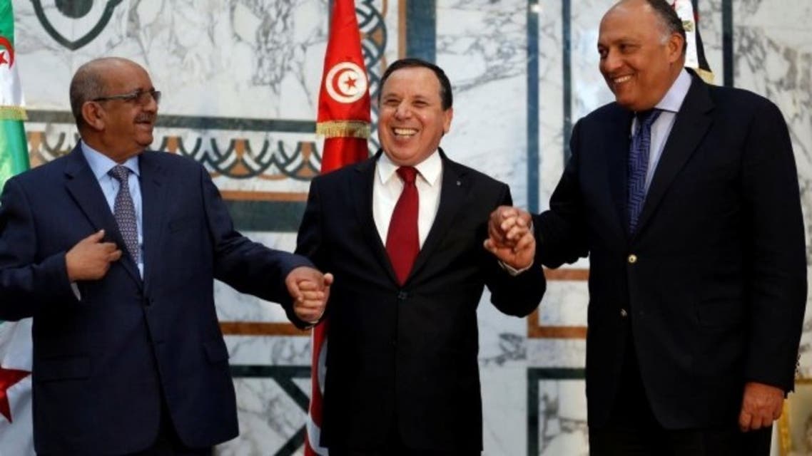 وزير خارجية مصر سامح شكري، ونظيره التونسي خميس الجهيناوي، إلى جانب الجزائري عبد القادر مساهل
