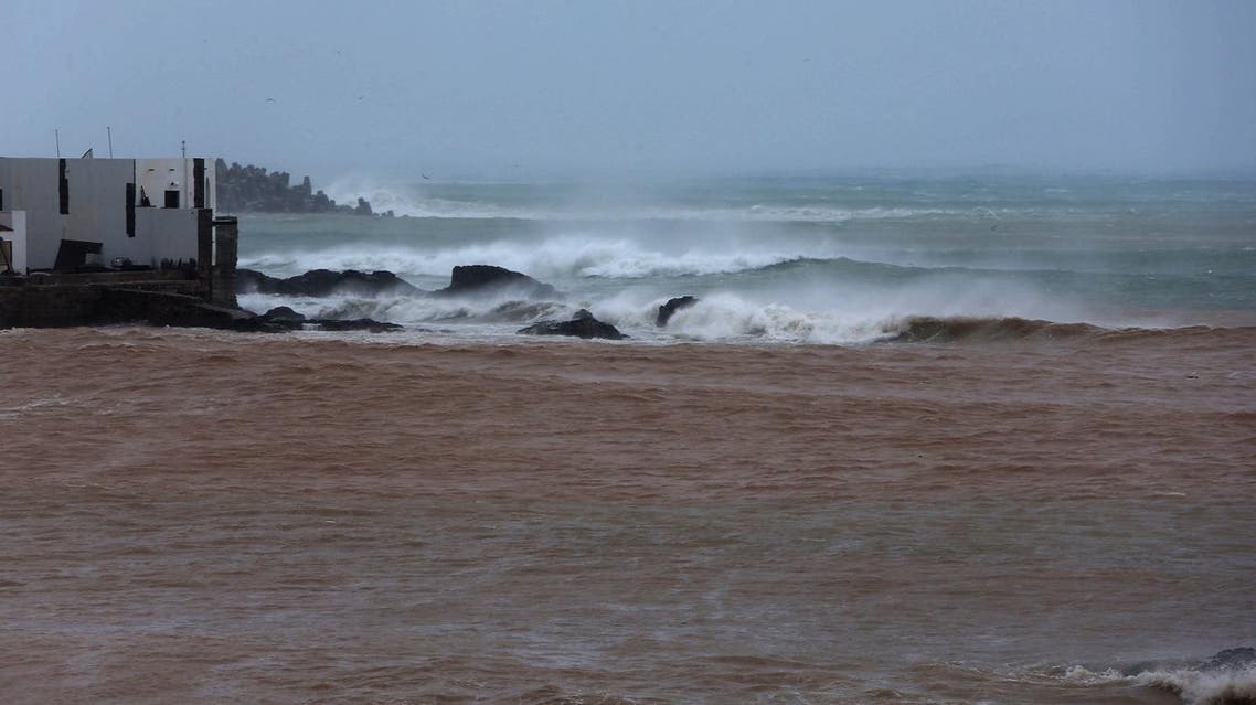 High waves breaking along the shore in the southern city of Salalah as the country prepares for landfall of Cyclone Mekunu. (AFP)