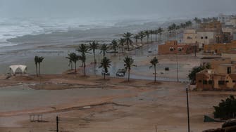 تراجع "مكونو" في عُمان.. مع بقاء الأمطار والتحذير 