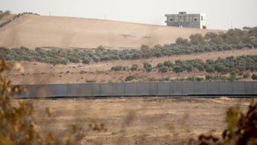 جدار على طول الحدود التركية السورية