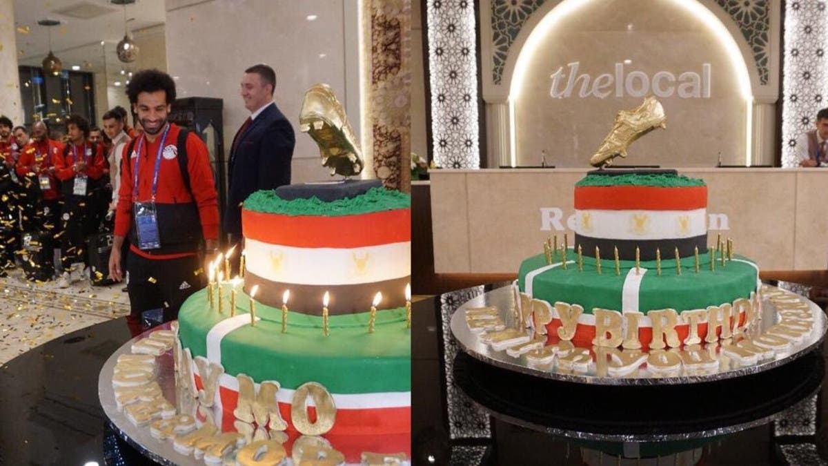 mo Salah ❤️ Ronaldo birthday cake - YouTube