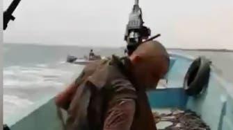 شاهد.. عملية التشكيل البحري ضد الحوثي قبالة ميدي باليمن
