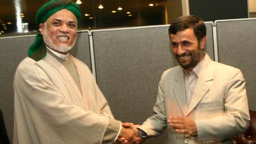 Comoros’ President Ahmed Abdallah Mohamed Sambi shakes hands with Iran’s President Mahmoud Ahmadinejad during a meeting at the 61st General Assembly of the United Nations at UN headquarters in New York September 20, 2006. (File photos: Reuters)