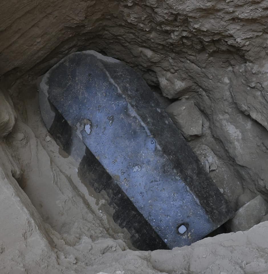 مصر تكشف أسرار التابوت الأثري الغامض C8308e68-7472-499d-aa38-5b19fc676016