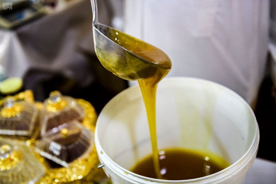 Saudi beekeepers make 11th Honey Festival in al-Baha a sweet success