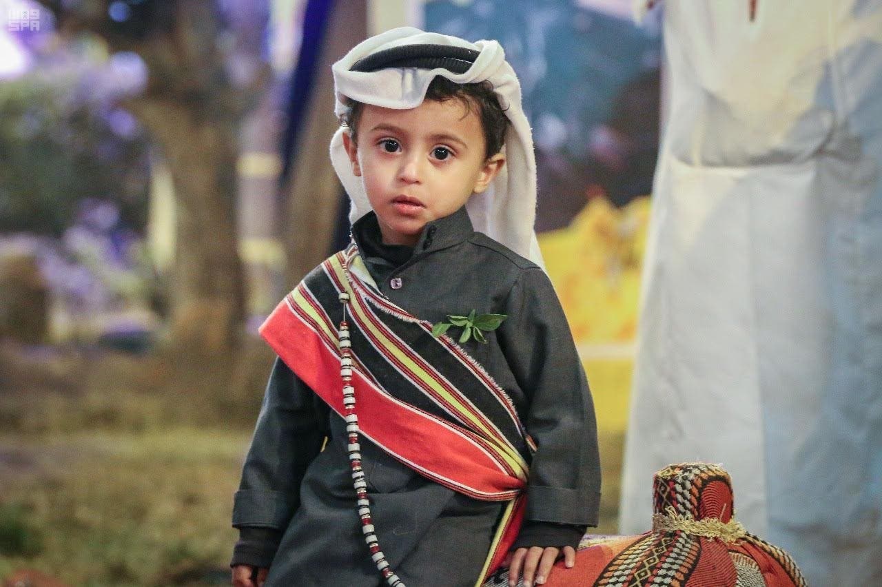 Saudi beekeepers make 11th Honey Festival in al-Baha a sweet success