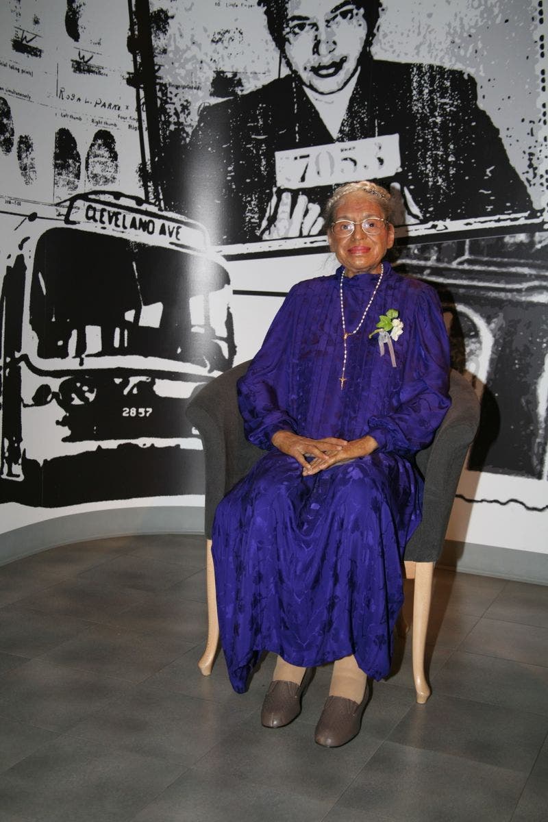 تمثال لروزا باركس بمتحف الشمع في لندن