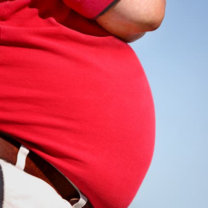 11 سبباً وراء تراكم الدهون بالبطن وظهور "الكرش"