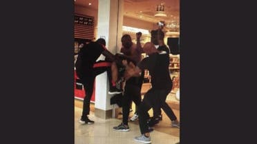 The beef between Booba and Kaaris at Orly airport kicked off on Wednesday in a departures hall packed with holidaymakers. (@ReggaetonHero)