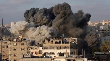 Smoke rises after an Israeli aircraft bombed a multi-storey building in Gaza City August 9, 2018. (Reuters)