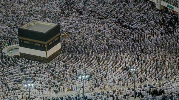 Hajj pilgrims offer prayers in Mecca as symbolic stoning of devil continues