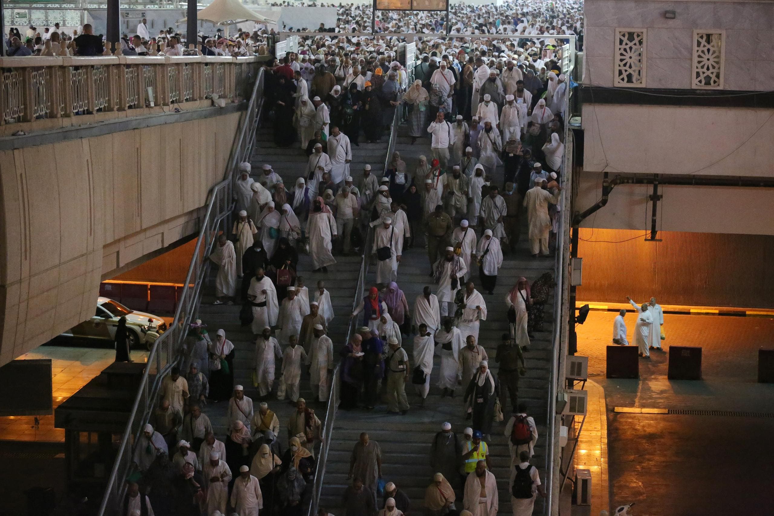 In Pictures Muslim Pilgrims Gather At Mount Arafat For Hajj S Pinnacle Al Arabiya English