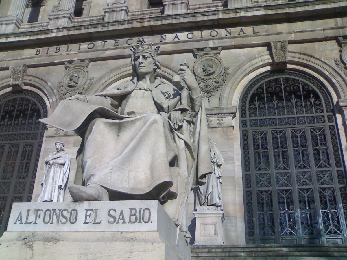 Alfonso X at the National Library, Spain. ( Merce Divad/Wikimedia Commons)