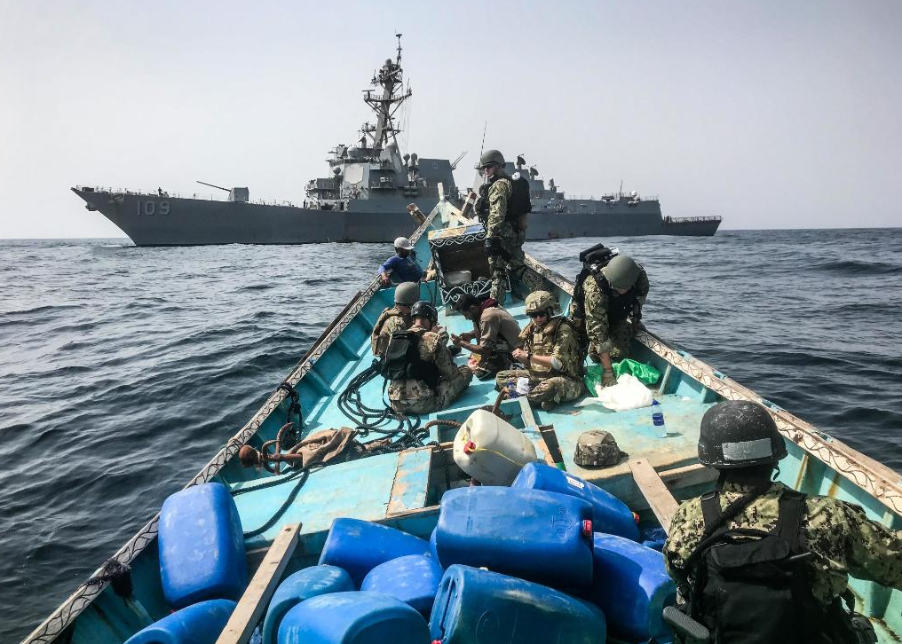 US navy siezes small arms on boat in gulf od Aden. (US Navy)
