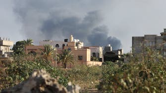 ليبيا.. قوات تهاجم طرابلس وتسيطر على معظم أجزاء المدينة