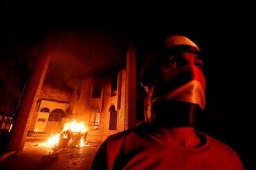 Iraqi protesters burn the Iranian Consulate in Basra, Iraq September 7, 2018. (Reuters)