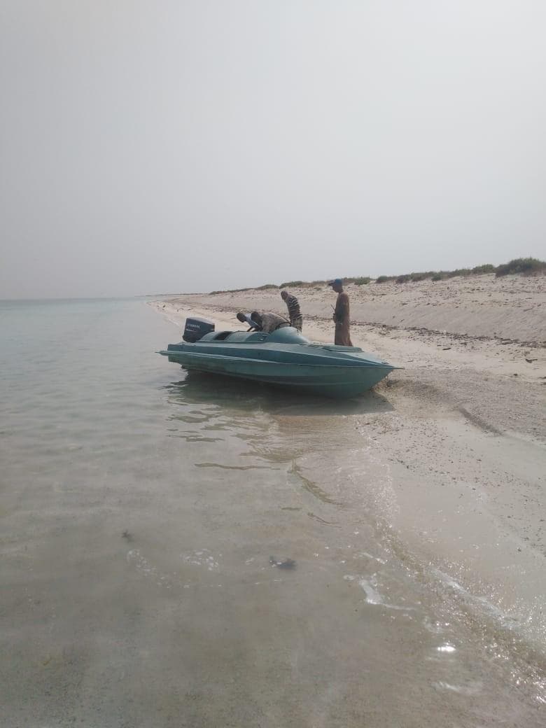 The source said Houthi militias were attempting to attack an international trading ship