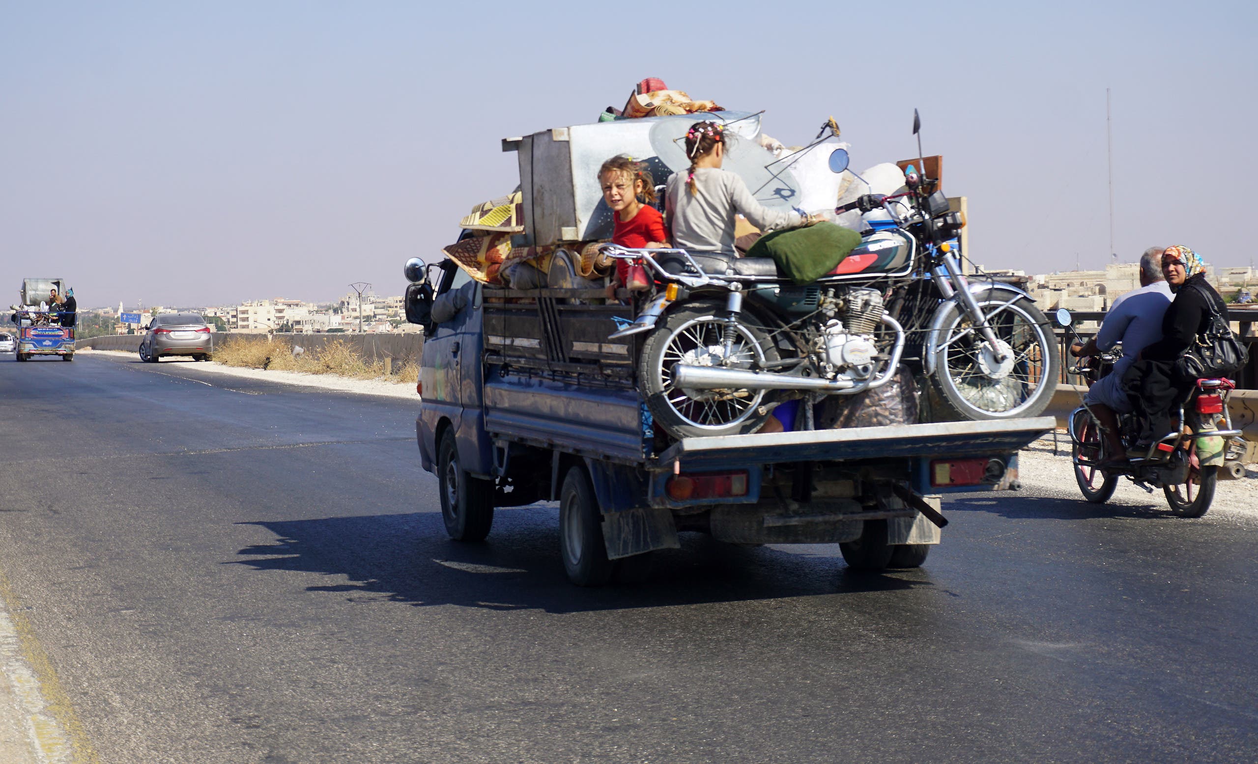 Fleeing Idlib (AFP)