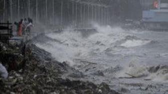 Philippines: Typhoon Mangkhut death toll jumps as landslide traps dozens