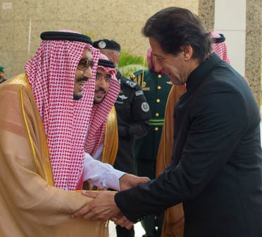 IN PICTURES: Saudi King Salman receives Pakistani Prime Minister Imran Khan