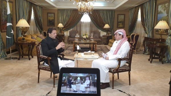 عمران خان: نسعى لمكافحة الفساد كما فعل محمد بن سلمان