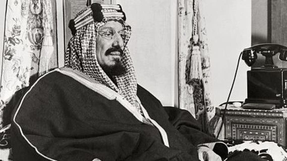 بعد وفاة الملك عبدالعزيز تولى الحكم ابنه